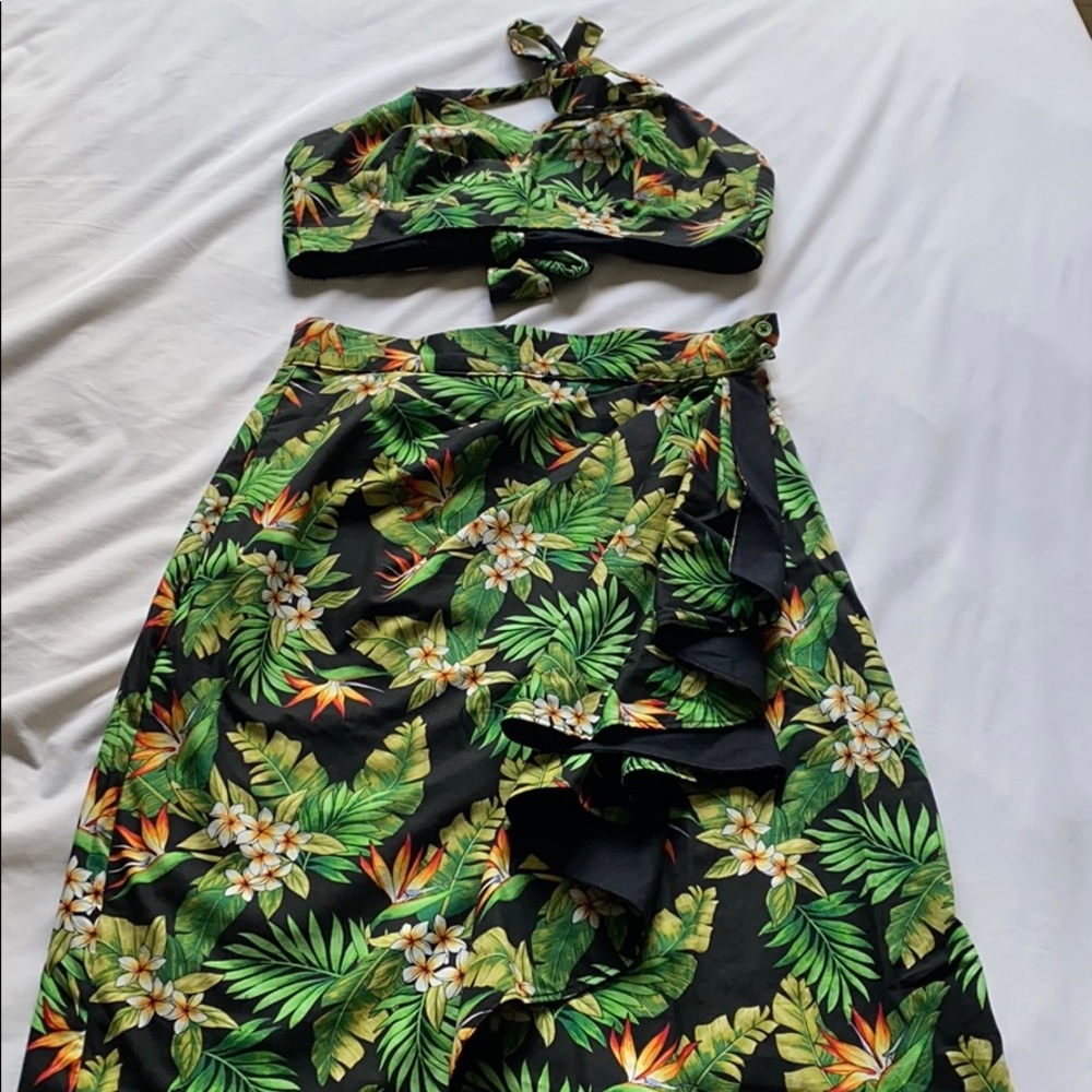 Custom Ains & Elke tropical skirt and top